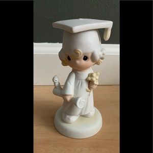 Graduate Precious Moment